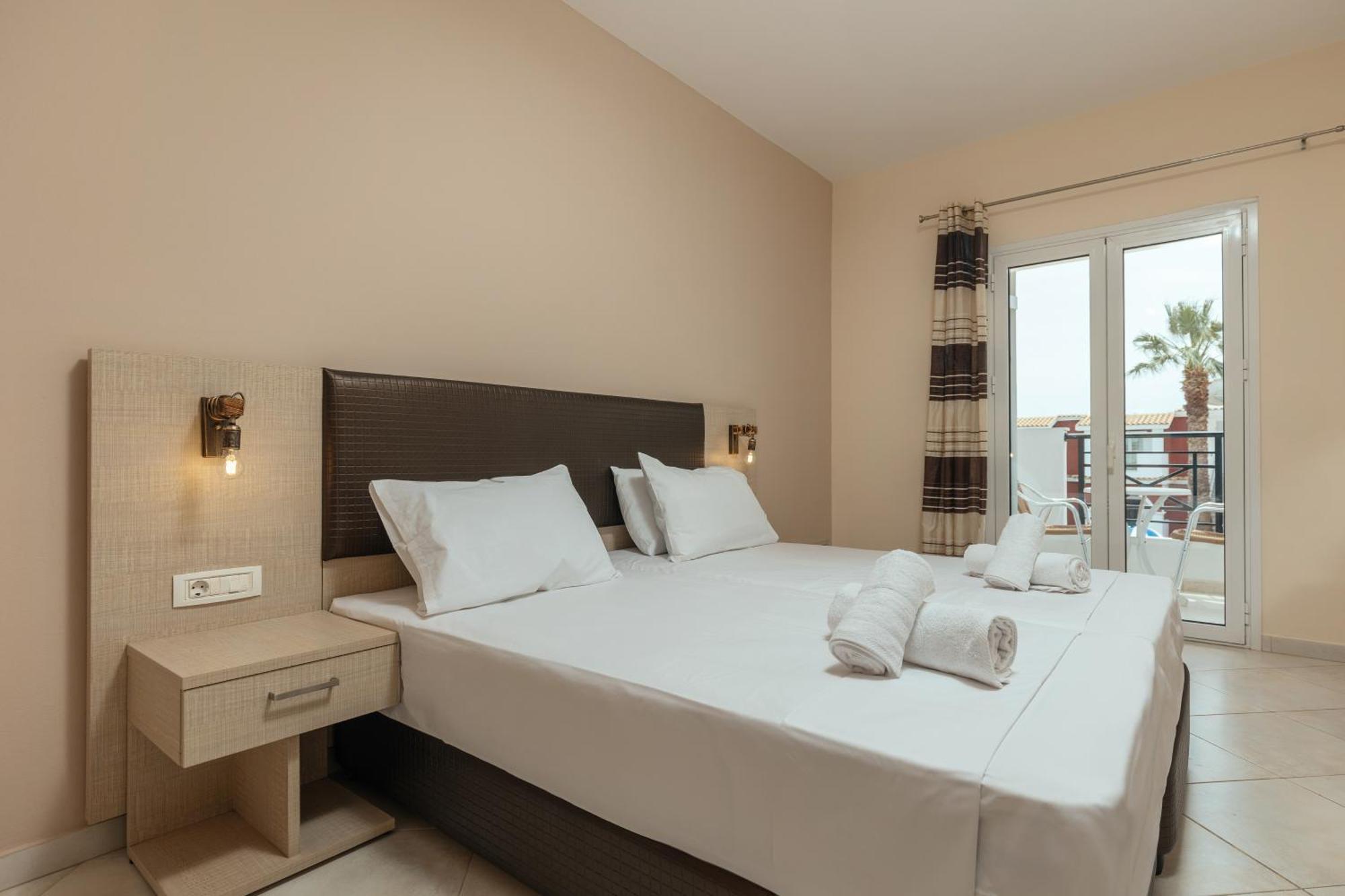 Yakinthos Hotel Laganas Dış mekan fotoğraf