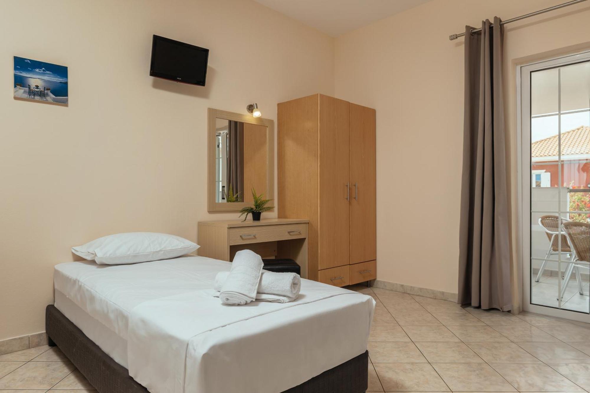 Yakinthos Hotel Laganas Dış mekan fotoğraf